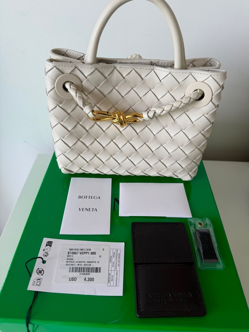 Bottega Veneta Mini Andiamo - Picture 3 of 10